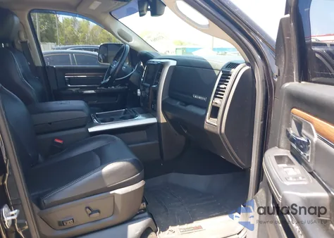 2016 Ram 1500 Laramie из США, поврежденный, VIN 1C6RR7NT4GS317567